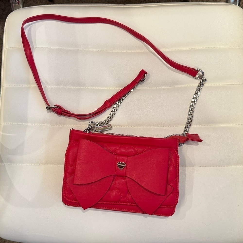 Betsey Johnson adorable red clutch/crossbody bag - Picture 6 of 11